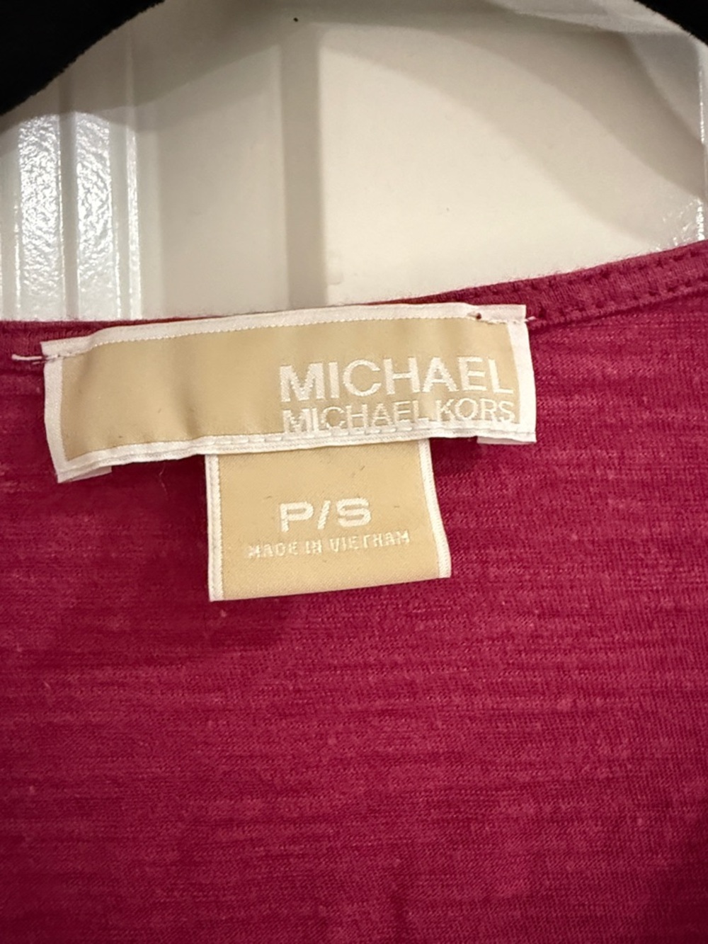 Michael Kors Raspberry Pink Ruffle V-Neck Tank - Picture 3 of 4